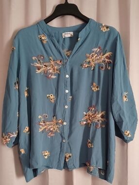 Kindred Floral Embroidered Peasant Top Button Front Roll-Tab Sleeves Plus Size